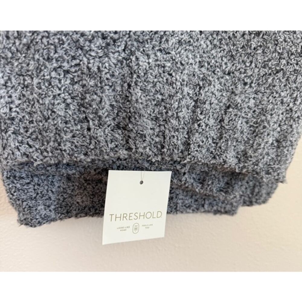 Threshold Heather Gray Super Soft Throw 50"x60" NWT - Picture 4 of 6